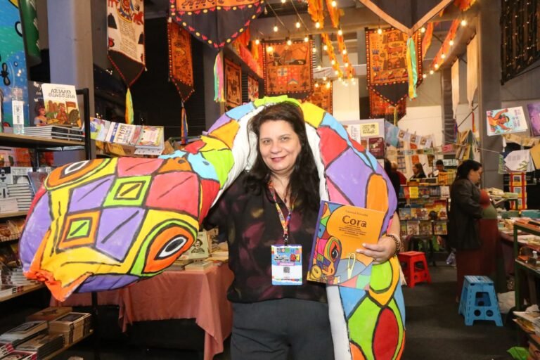 Vanessa Noronha Tölle lança livro infantil na 28ª Bienal de São Paulo