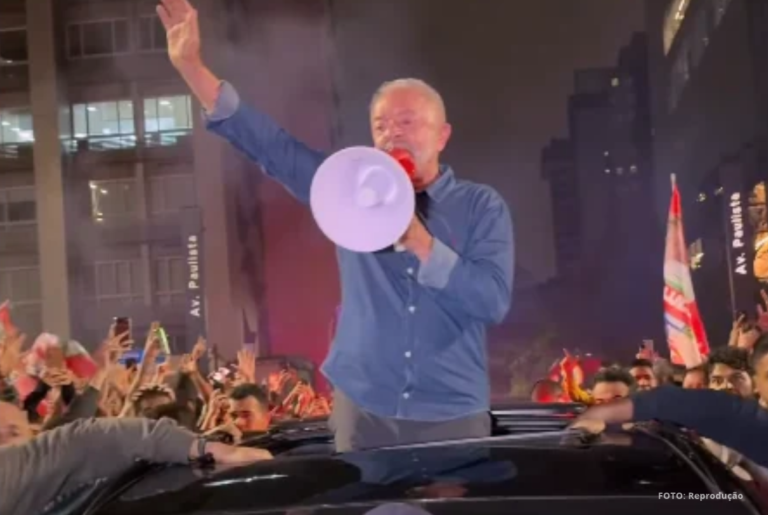 A VIRADA DE LULA: A Virada de Lula: o eleitor decide, e o Brasil responde